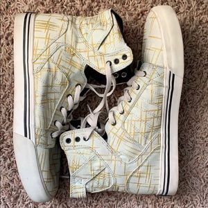 Yellow/tan supra sneakers